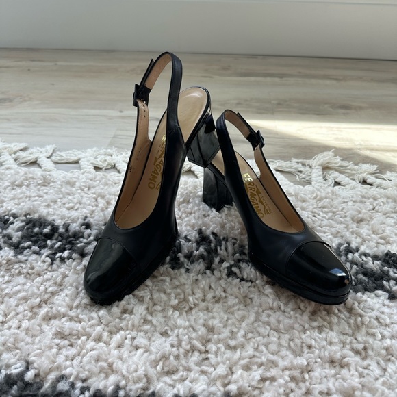 Vintage Ferragamo Nero Patent Calf Slingback Heels
- Size (6.5) - Picture 4 of 10